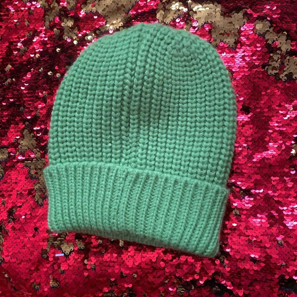 Beanie/hat - Picture 3 of 3